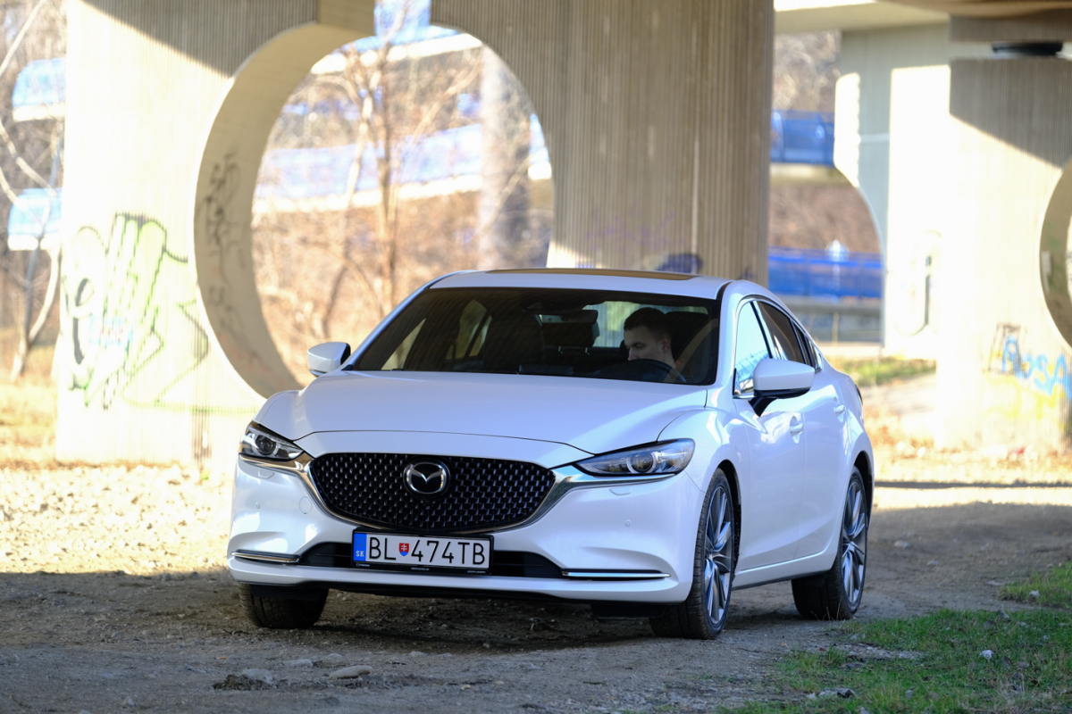 Mazda 6
