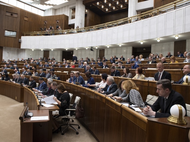 SR Bratislava NRSR 43. schôdza 1. deň BAX