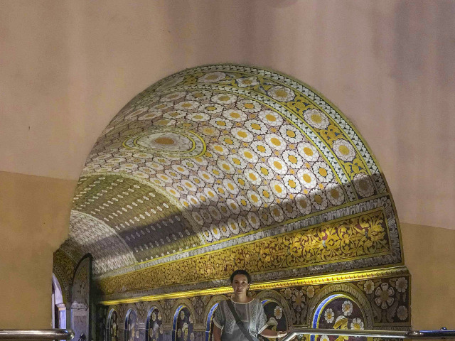 Petra Jungová navštívila slávny Chrám sv. zuba v Kandy dva dni po teroristických útokoch. Bolo v ňom zopár turistov a domácich.