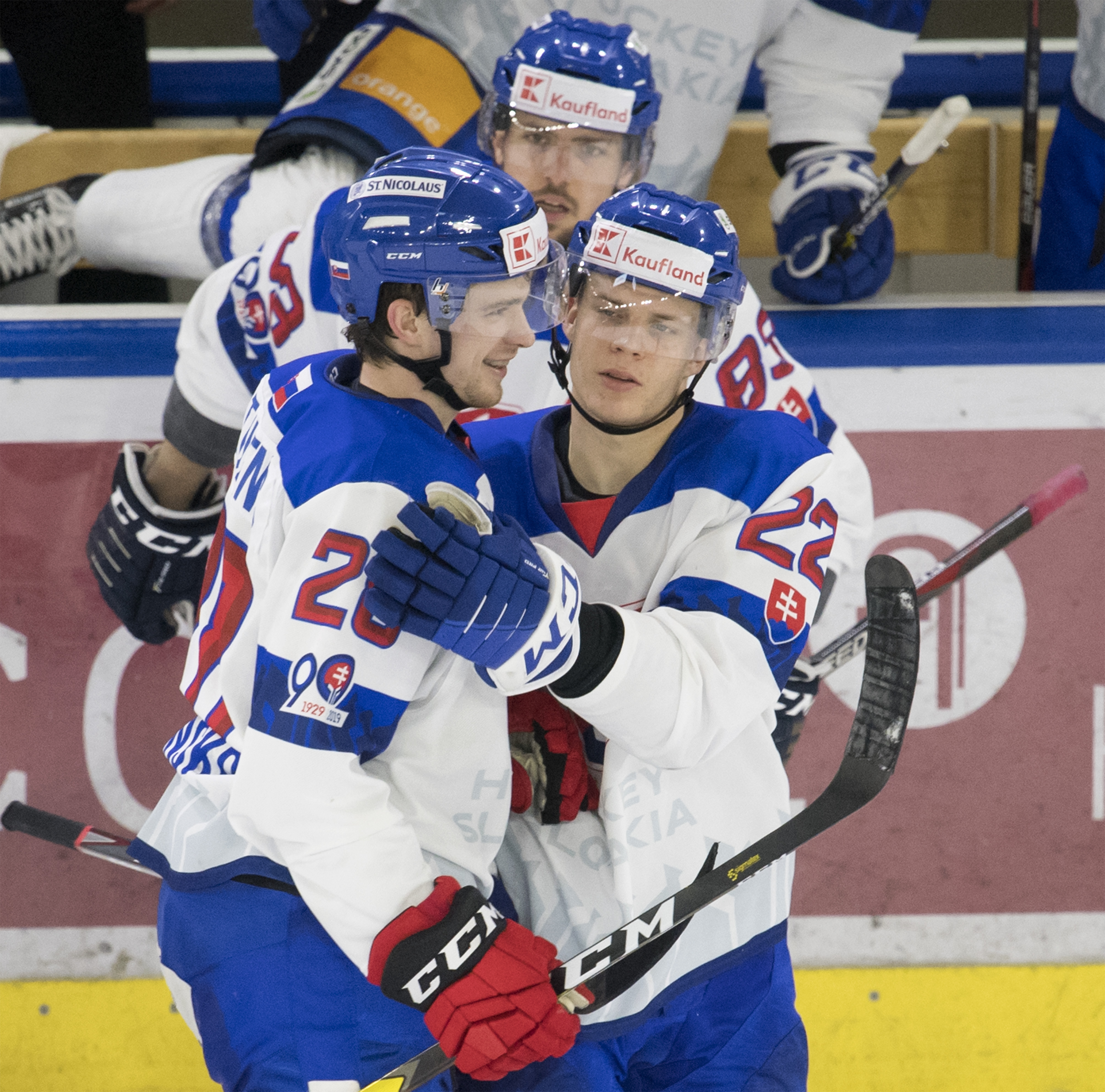 Marián Studenič (vľavo) v drese slovenskej reprezentácie.