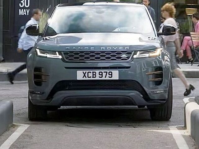 Range Rover Evoque - Ground View 2019