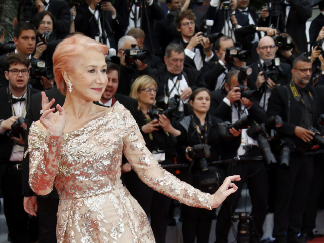Herečka Helen Mirren v kreácii Elie Saab Haute Couture.