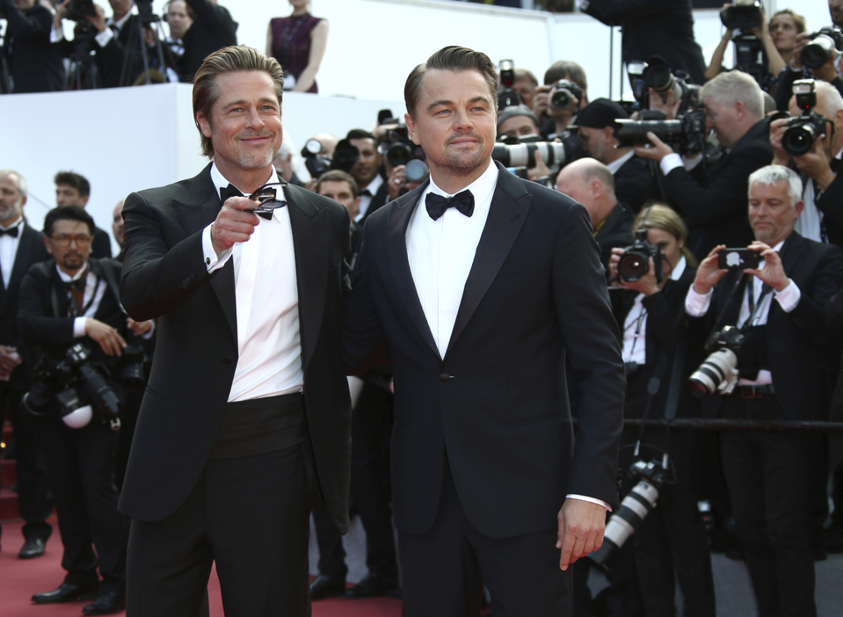 Leonardo DiCaprio (vpravo) a Brad Pitt 