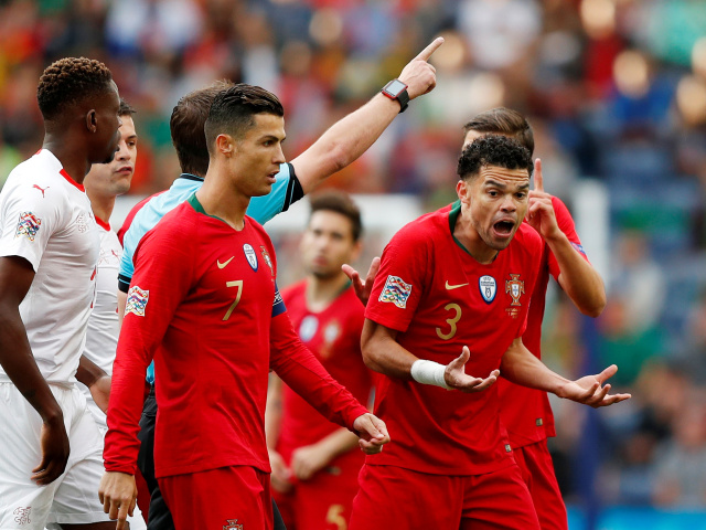 Felix Brych, Cristiano Ronaldo, Pepe
