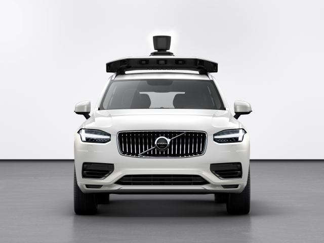 Uber - autonómne Volvo XC90