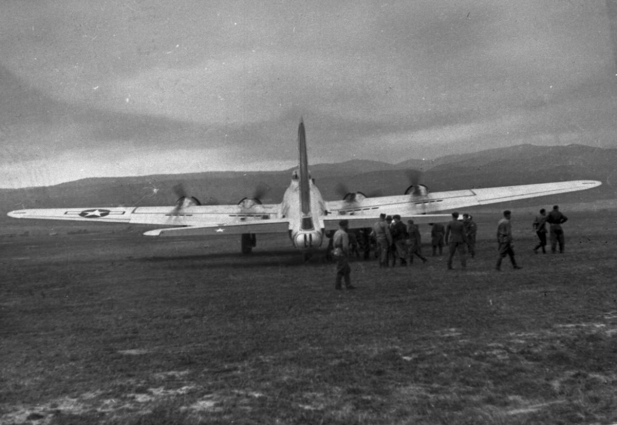 SNP, lietajúca pevnosť  - Fortress B-17G