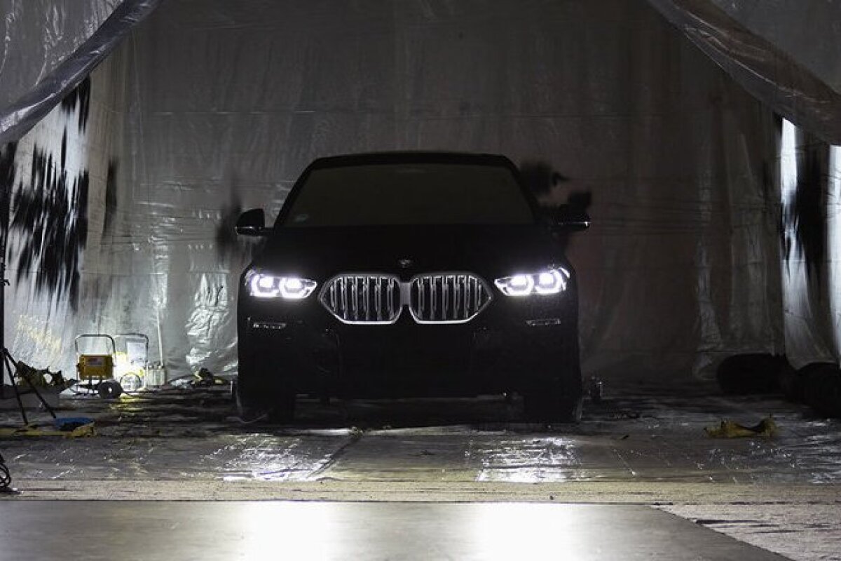 BMW X6 Vantablack - 2019