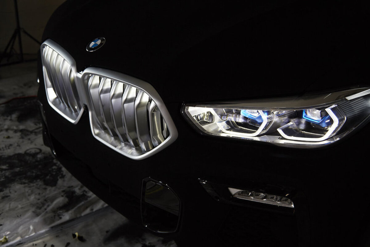BMW X6 Vantablack - 2019