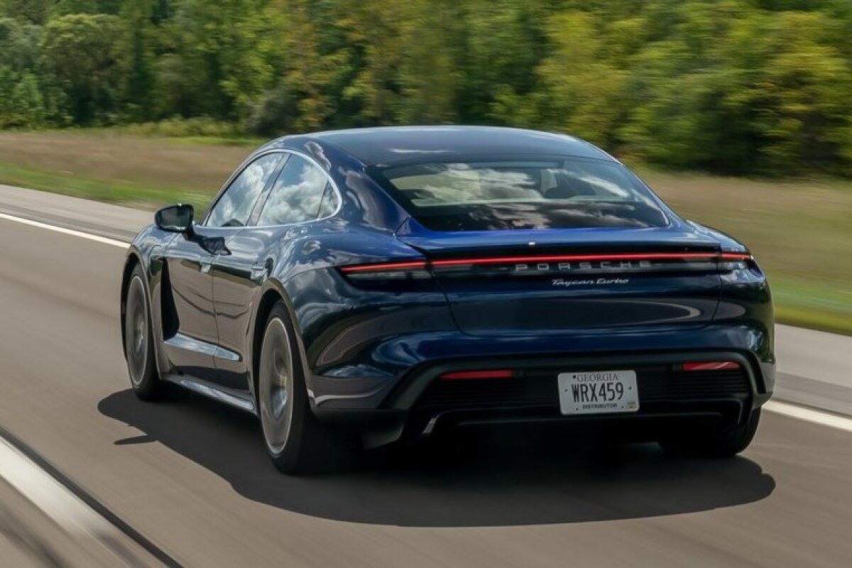 Porsche Taycan - 2019