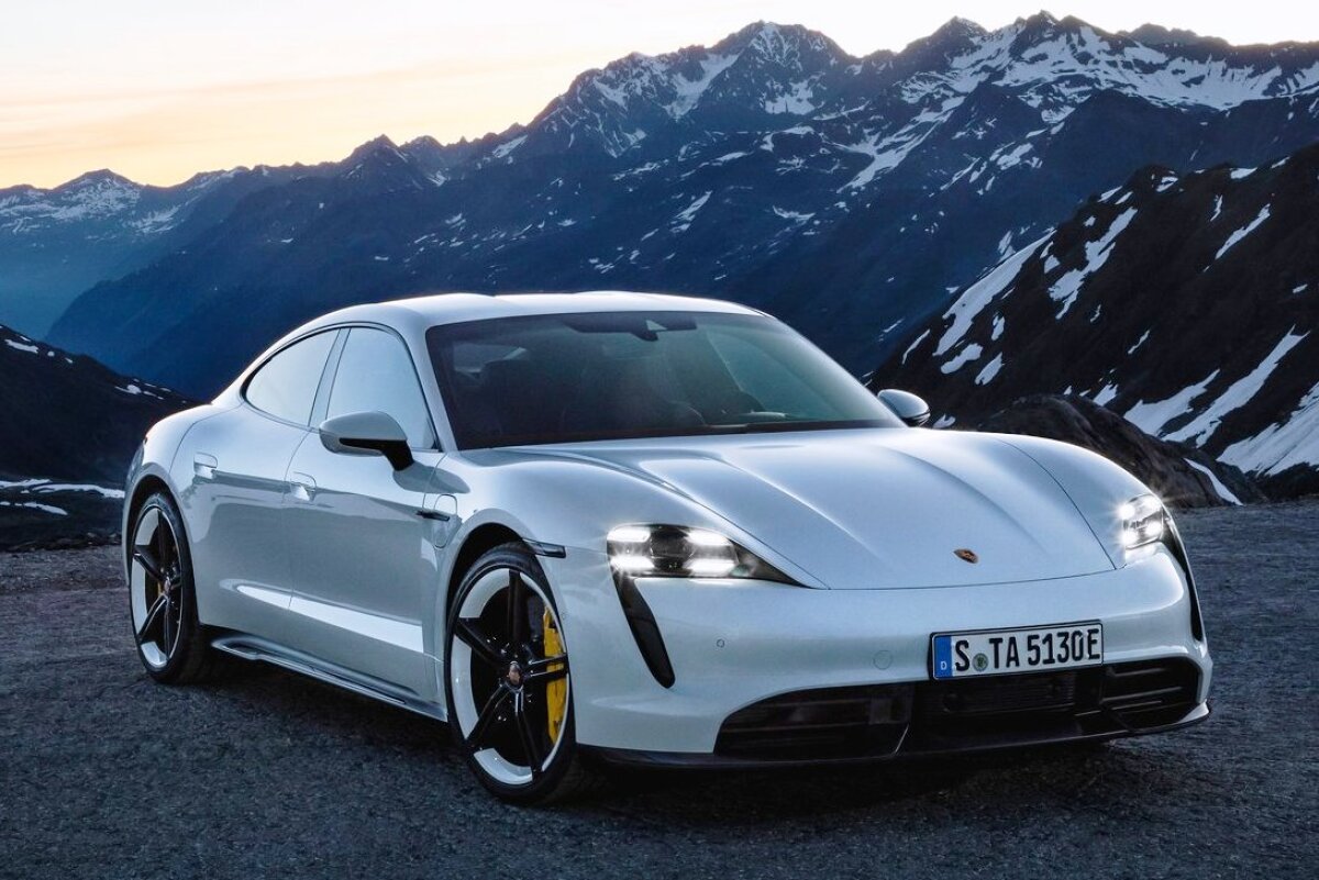 Porsche Taycan - 2019