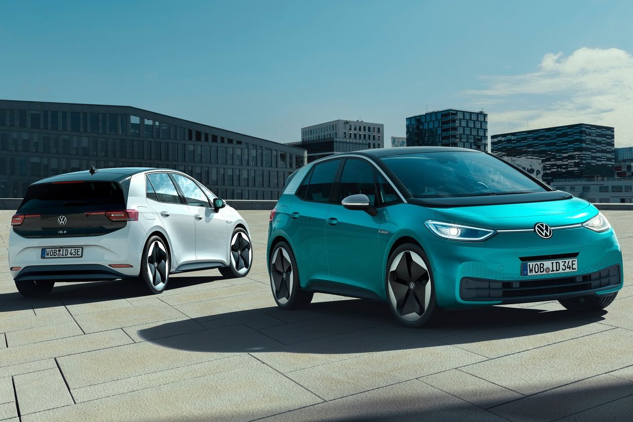 Silným protivníkom Golfu sa môže stať čoskoro elektrický ID.3. To v prípade, že konverzia Golfu na prísnejšie emisné normy bude drahšia ako čisto elektrická technológia.