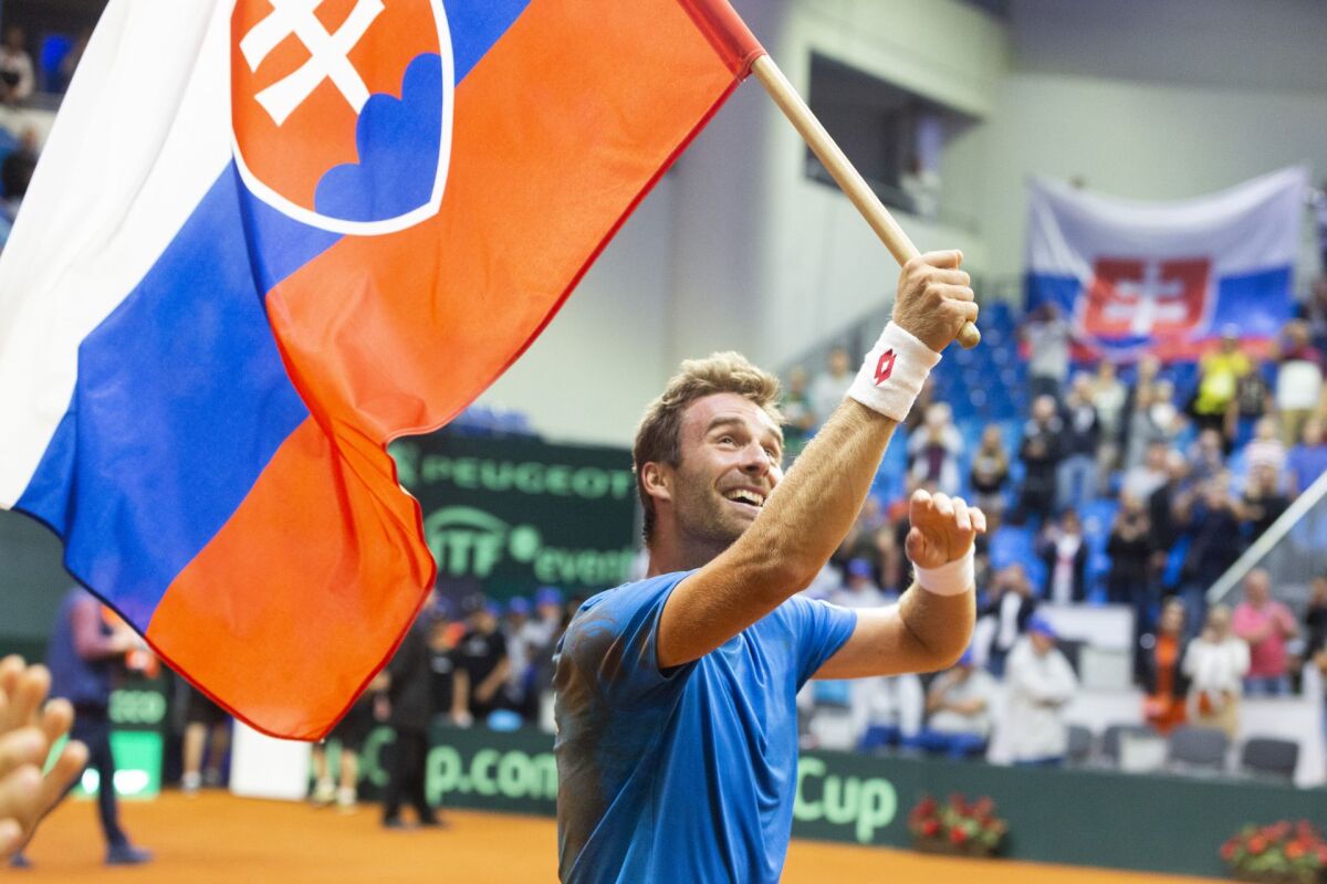 SR Davis Cup tenis Švajčiarsko tretia dvojhra BAX