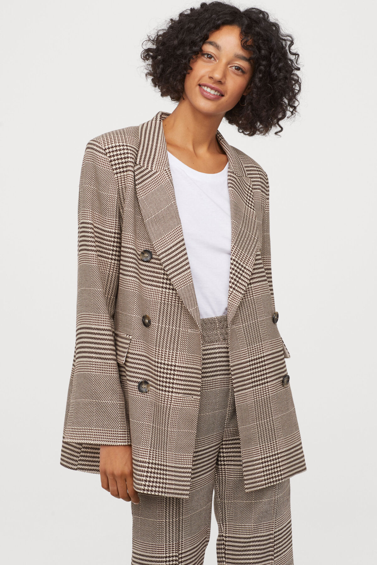Kárované sako H&M Conscious, predáva sa za 39,99 eura. 