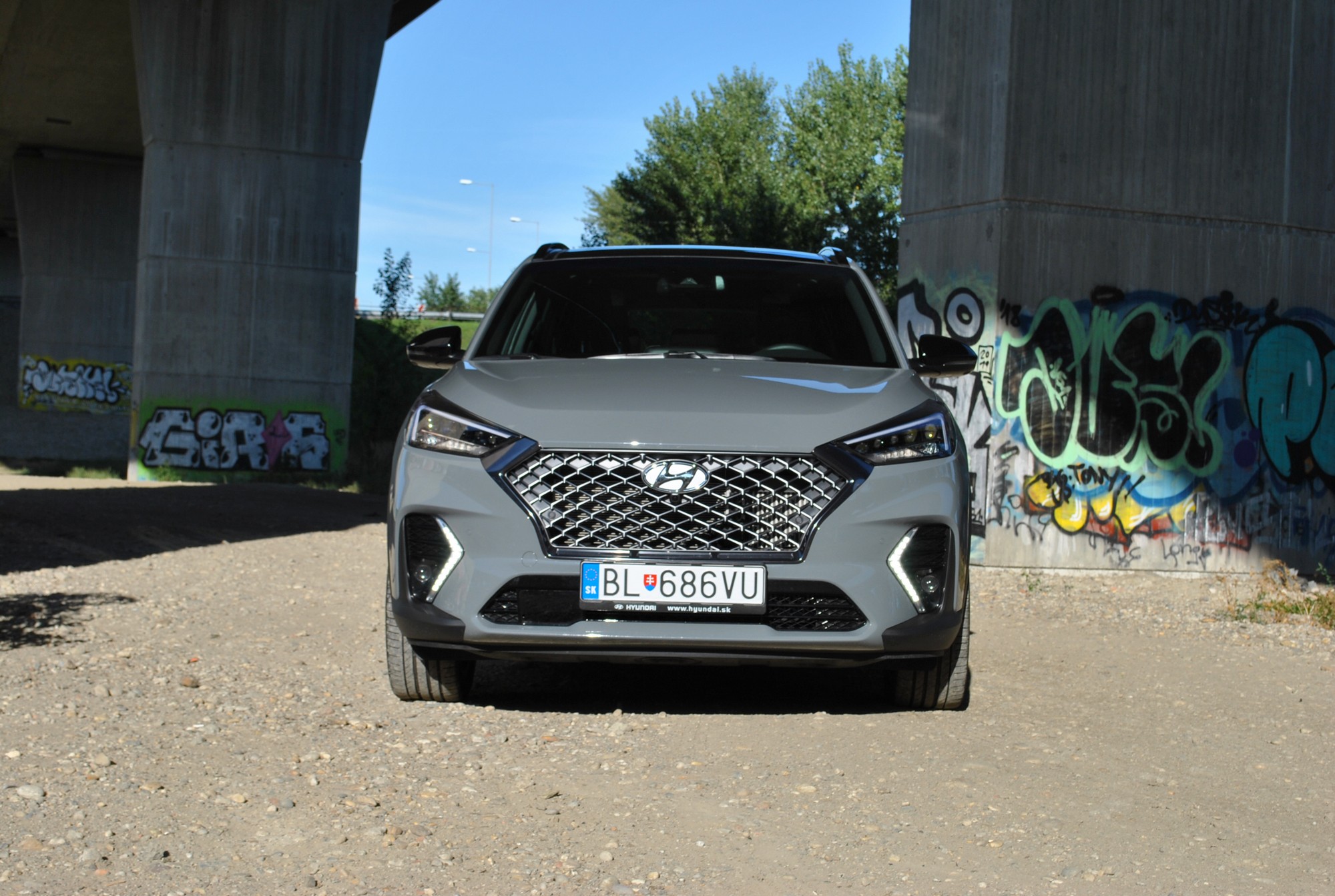 Hyundai Tucson má nový dizajn denného LED svietenia v prednom nárazníku.