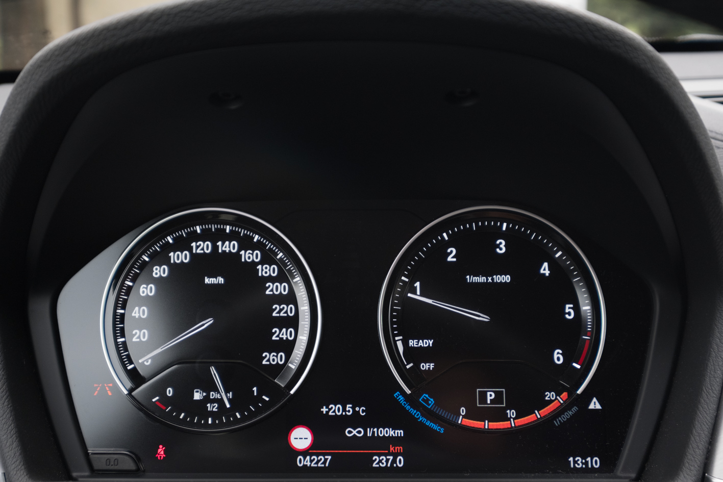 Priemerná spotreba sa pohybuje okolo hranice 6,3 l/100 km.