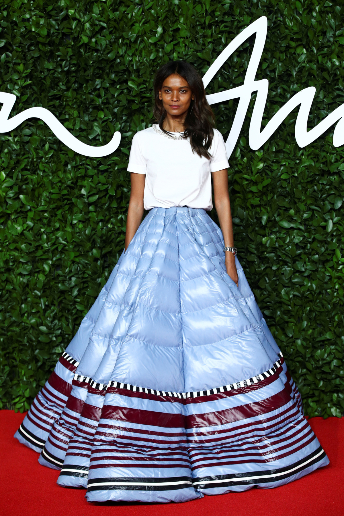 Modelka Liya Kebede v kreácii Moncler. 