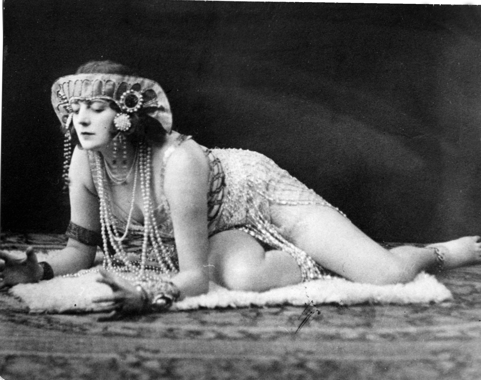 Hana Meličková v hre Oscara Wildea ako Salome - 11. marca 1926.
