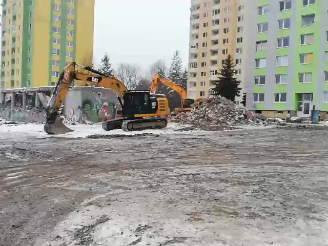 búrací stroj, panelák po výbuchu plynu, Prešov