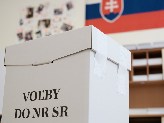 volby 2016, zalkadna skola skarniclova 1