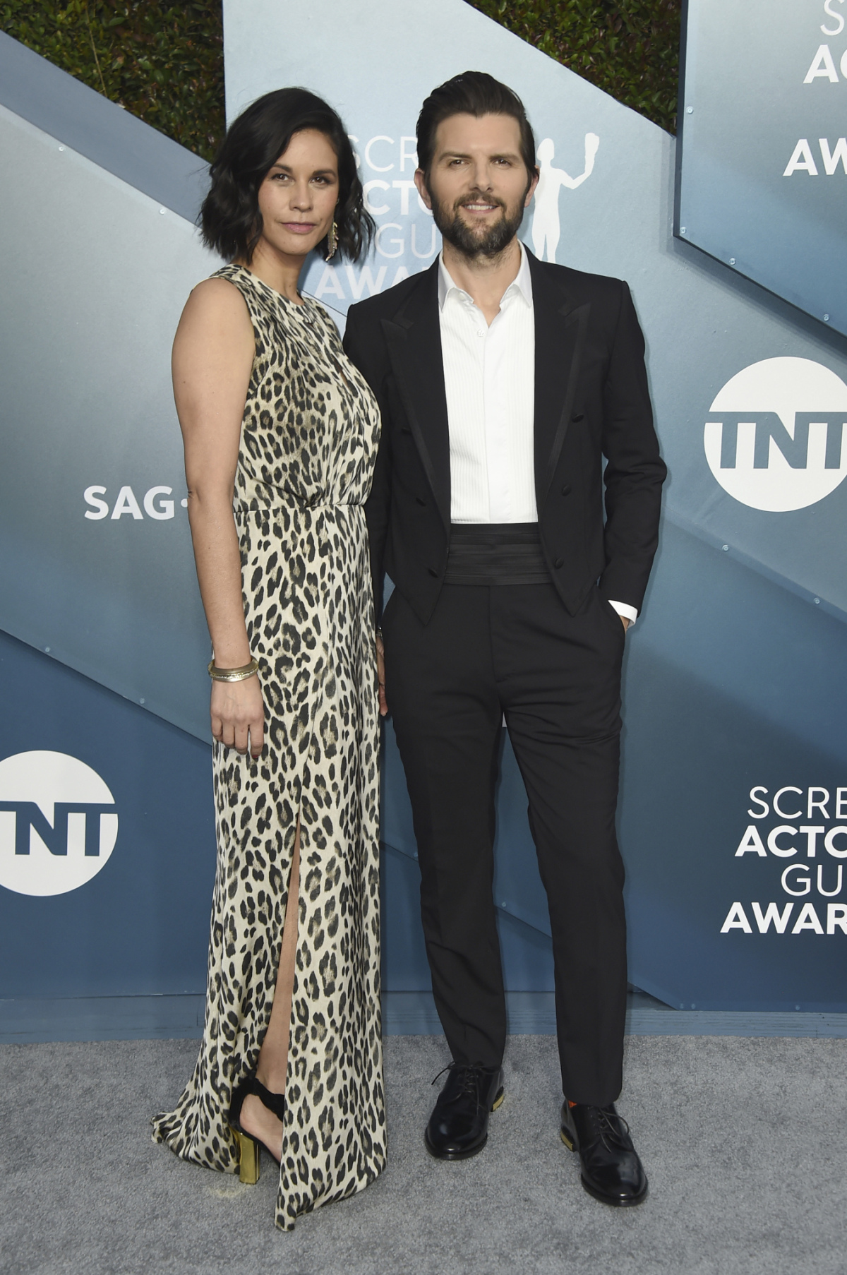 Manželský pár Naomi Scott a Adam Scott.