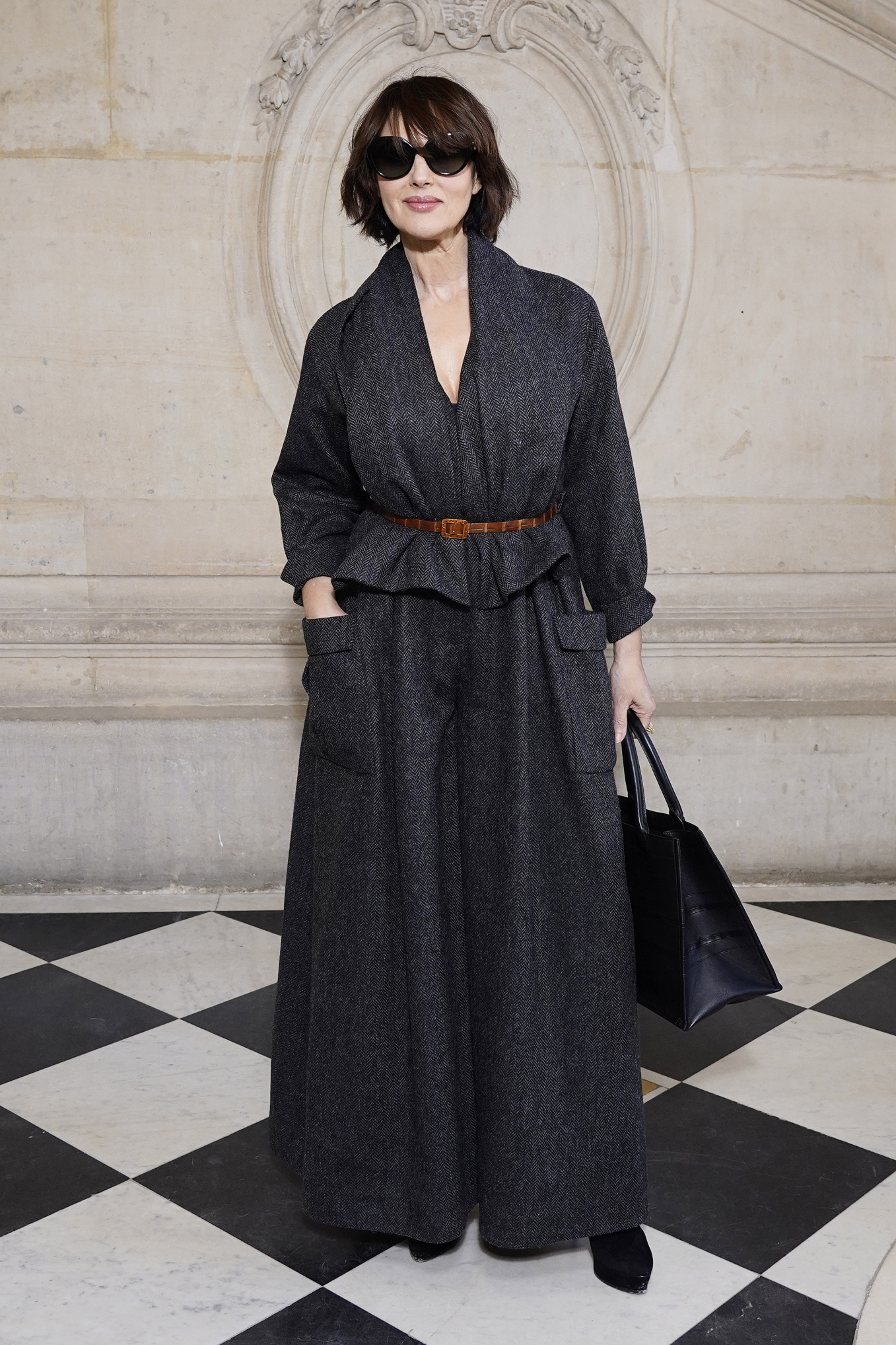 Herečka Monica Bellucci na prehliadke Christian Dior Haute Couture Jar/Leto 2020.