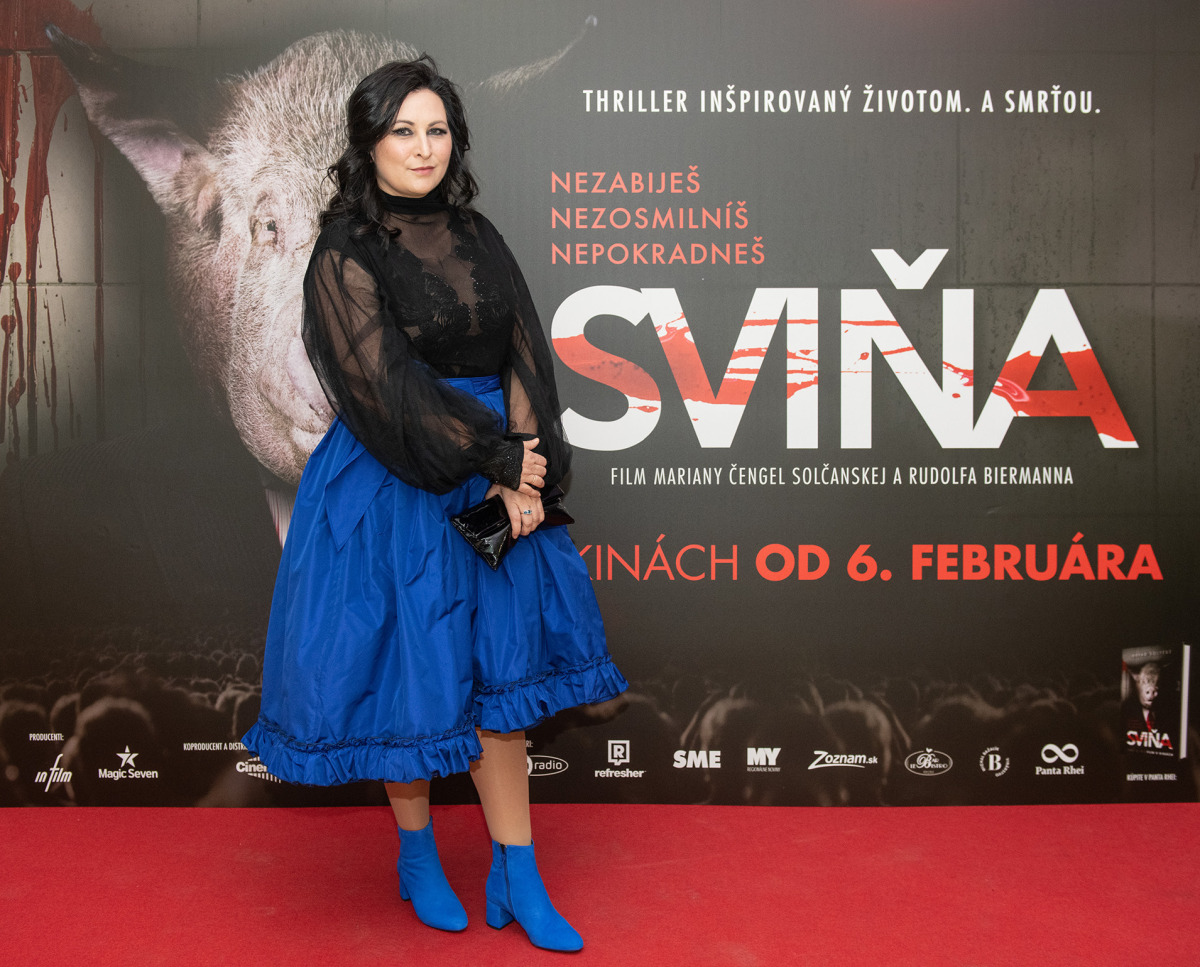 Režisérka filmu Sviňa Mariana Čengel Solčanská. 