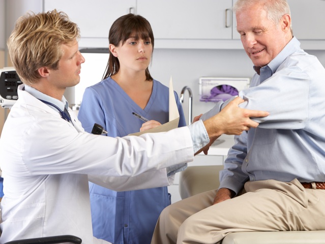 doktor, sestrička, posudok, preventívna prehliadka
