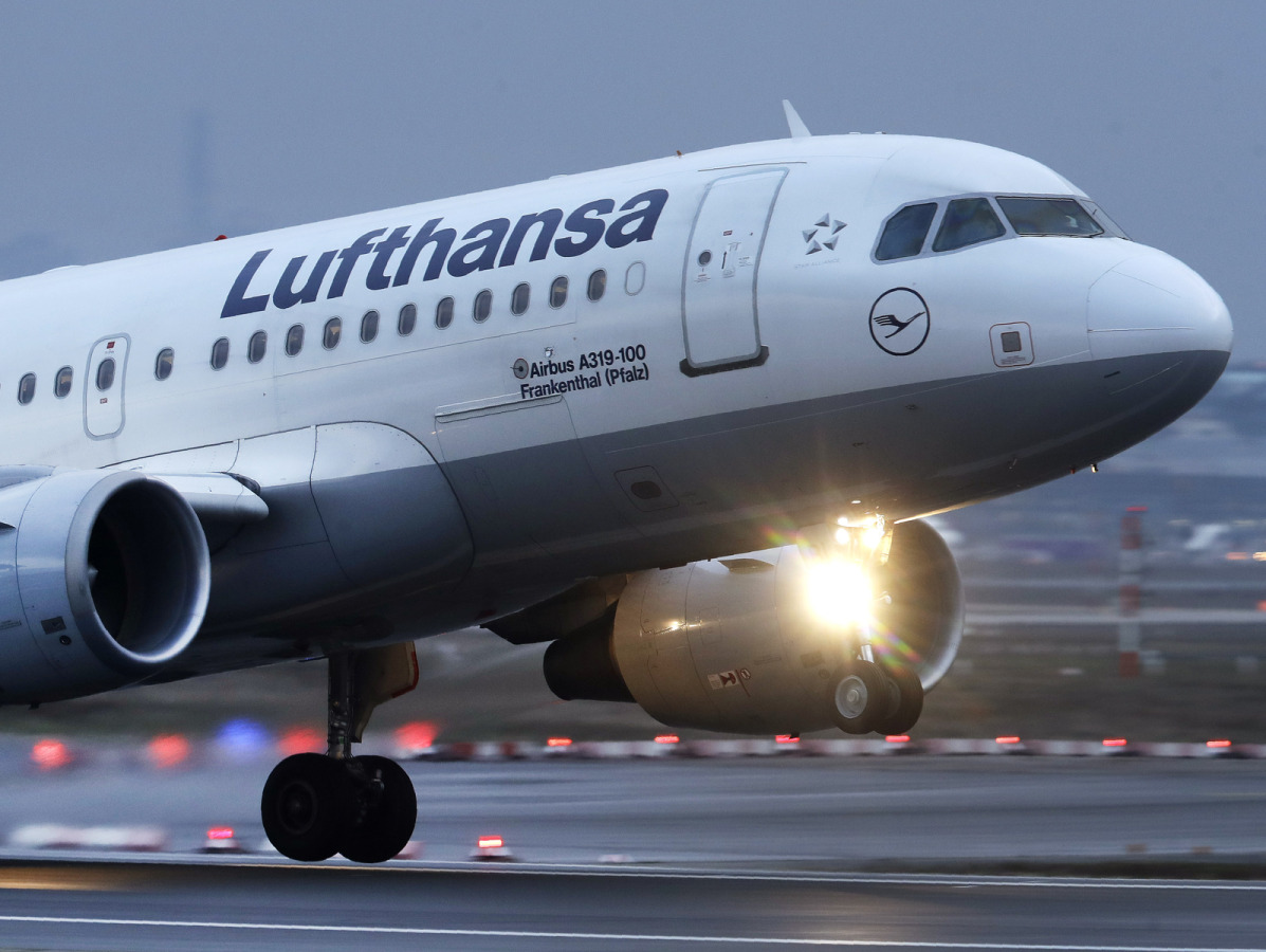 Lufthansa / Lietadlo /