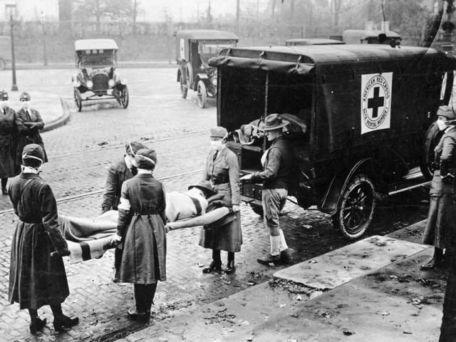 Epidémia španielskej chrípky v St. Louis v Missouri. Október 1918.