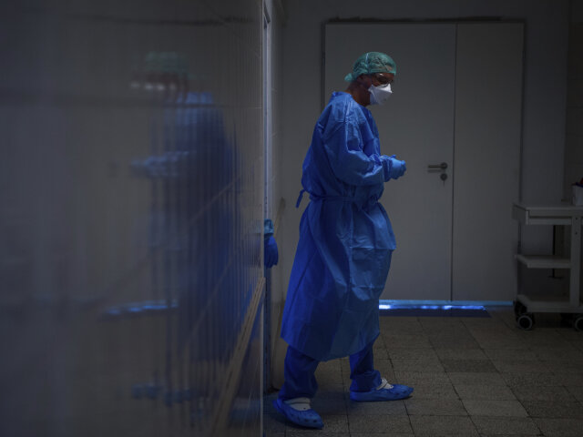 Vírus / Lekár / Lekári / Doktor / Doktori /