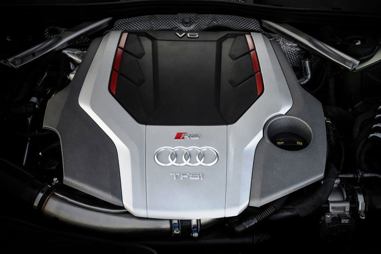Audi síce spaľovacie motory celkom neodpisuje, no žiadnu ďalšiu generáciu už nevyvinie. Tie súčasné ešte prejdú evolúciou.