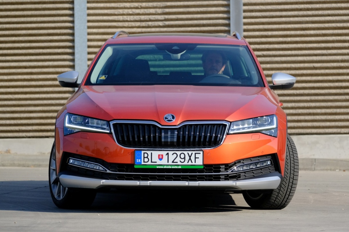 Škoda Superb Scout 2,0 TSI - test 2020