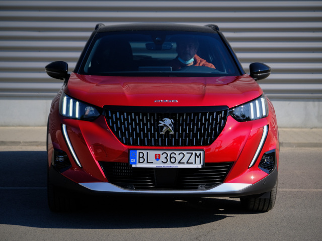 Peugeot 2008 GT PureTech 155 - test 2020