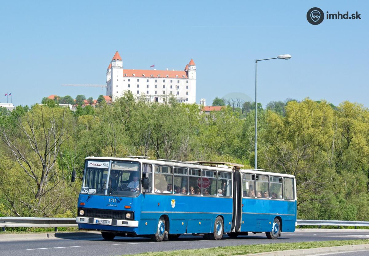 Ikarus 280 - história