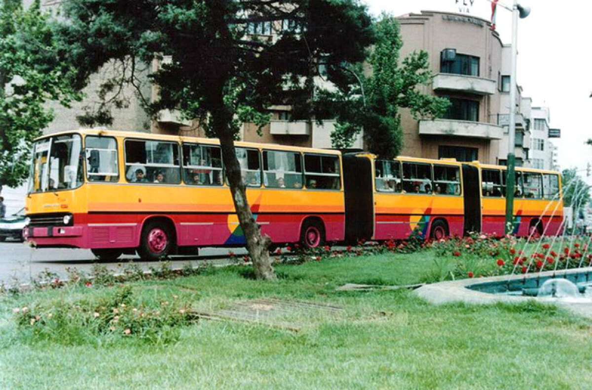 Ikarus 280 - história