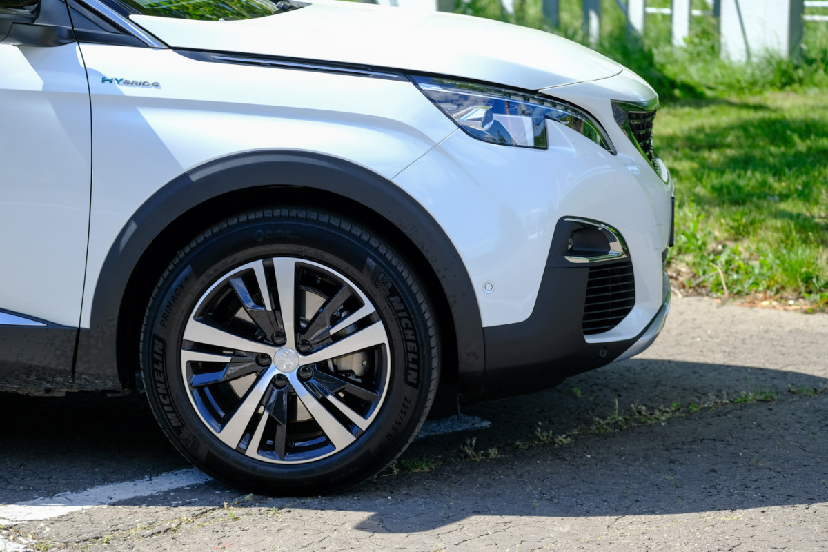 Peugeot 3008 Hybrid4