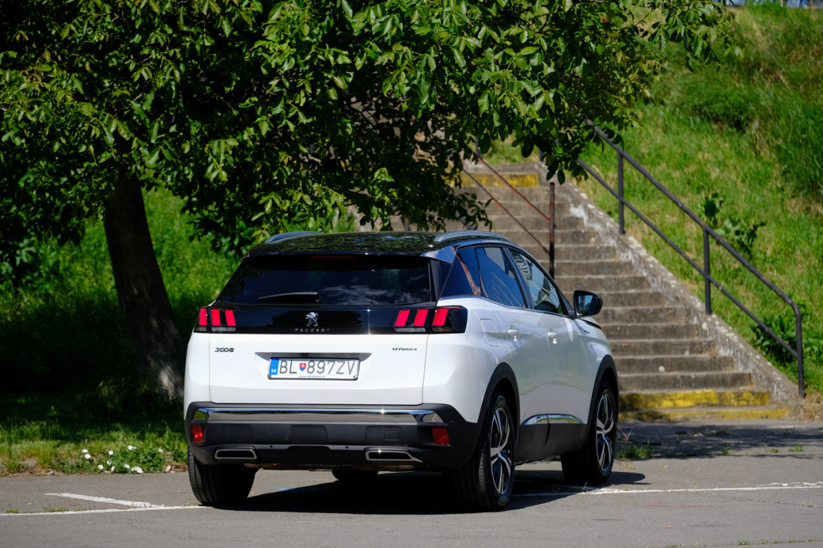 Peugeot 3008 Hybrid4