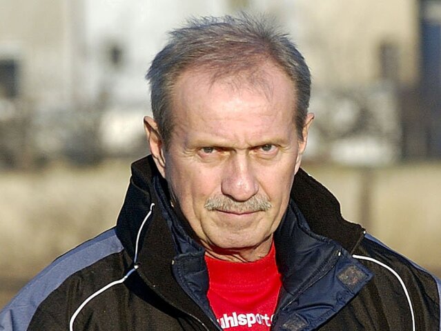Momentka z roku 2005, keď Milan Lešický trénoval futbalistov Trnavy.