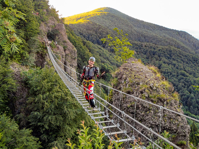 Skalka, ferrata, adrenalín, visutý most, lanový most