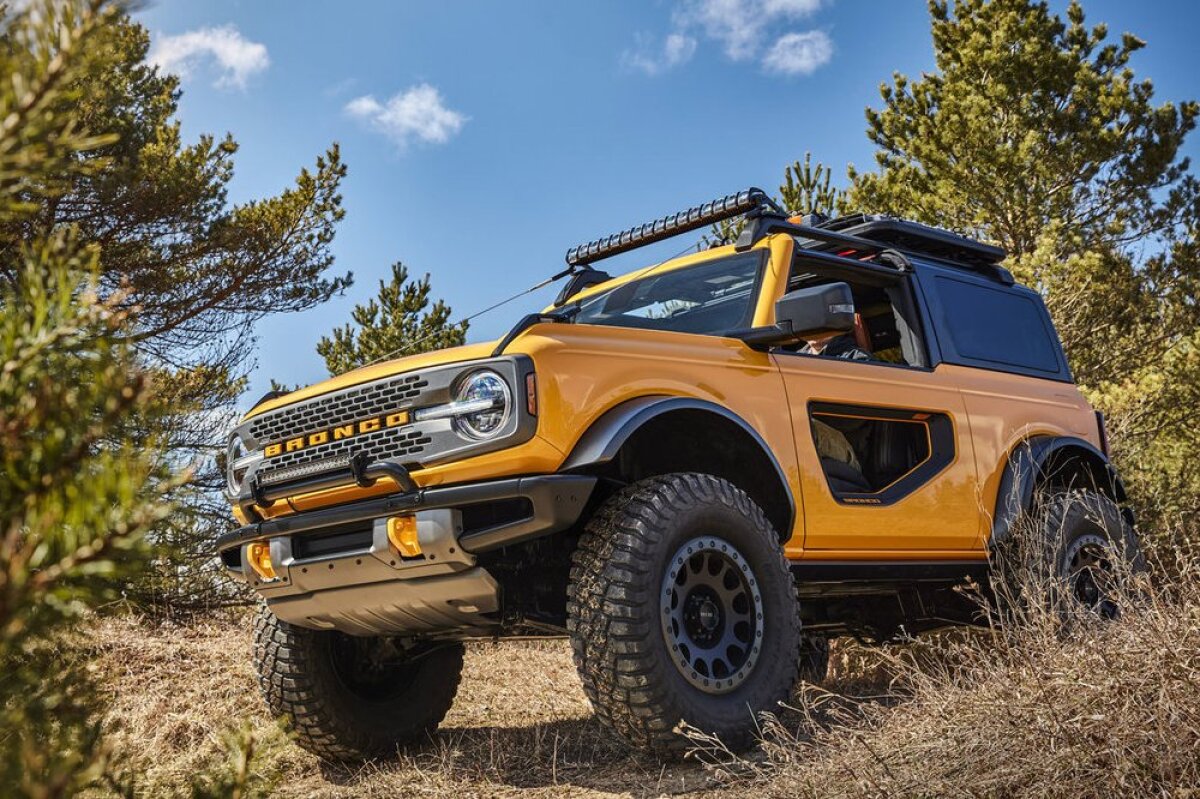 Ford Bronco - 2021