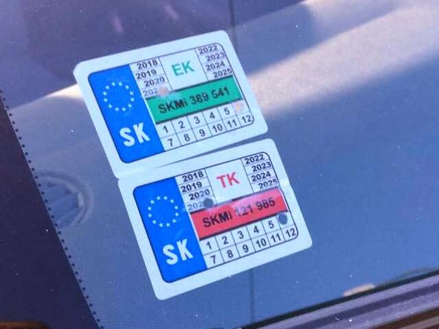 Technická a emisná kontrola - nálepky