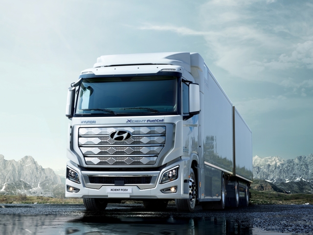 Vodíkové kamióny Hyundai Xcient Fuel Cell jazdia napríkald v Nemecku.