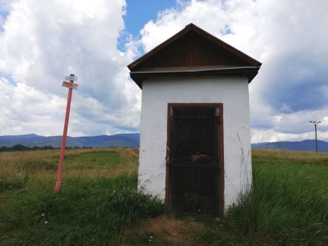 Od kedy stojí kaplnka, nestalo sa, že by duch otravoval pocestných.