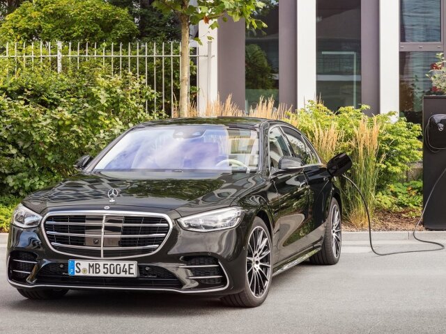 Mercedes-Benz S - 2021