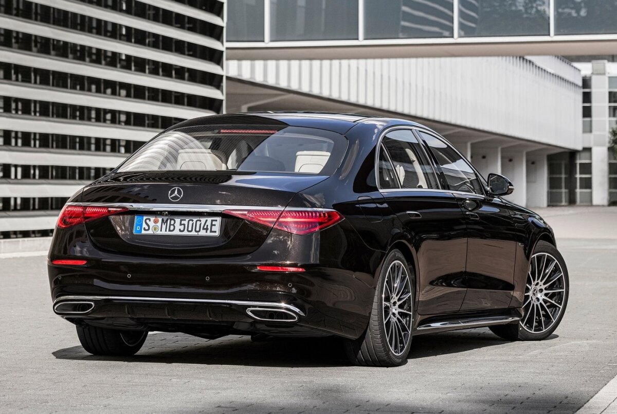 Mercedes-Benz S - 2021