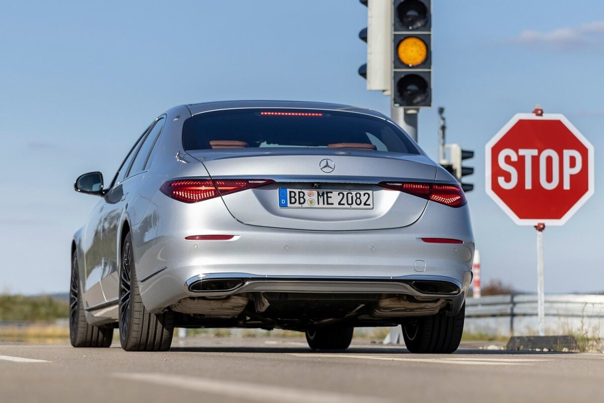 Mercedes-Benz S - 2021