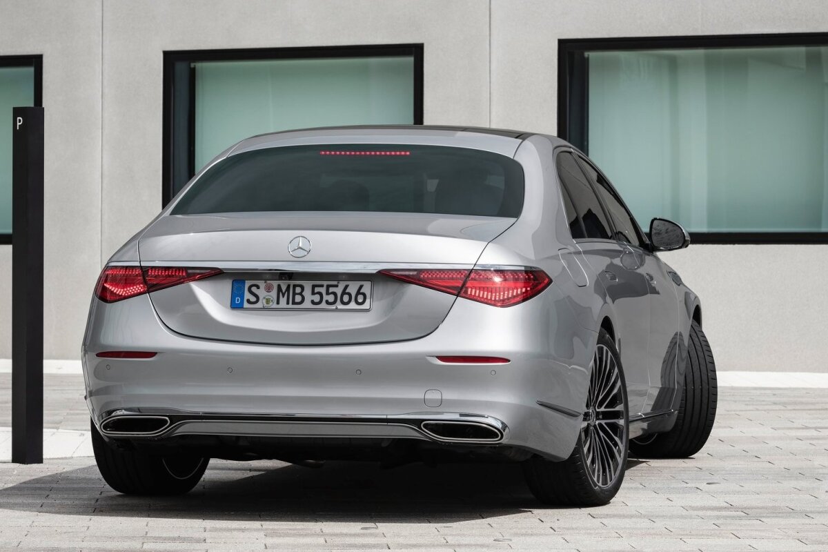 Mercedes-Benz S - 2021