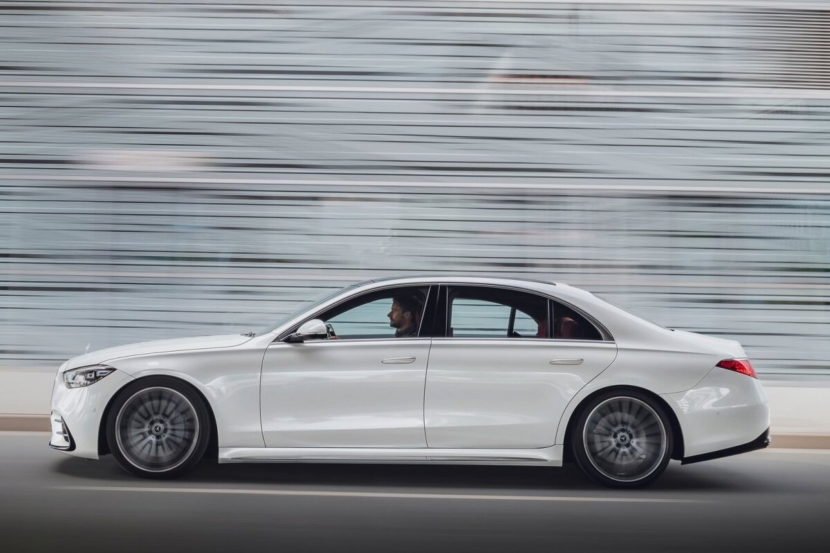 Mercedes-Benz S - 2021