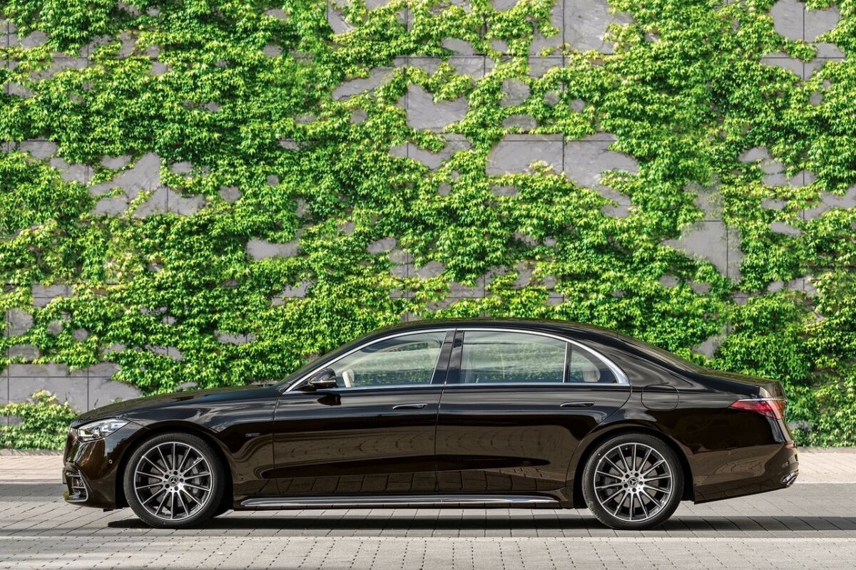 Mercedes-Benz S - 2021