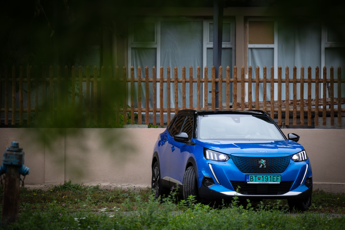 Peugeot  e-2008 (2020)